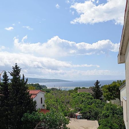 Rooms Helena Krk Town Exterior foto